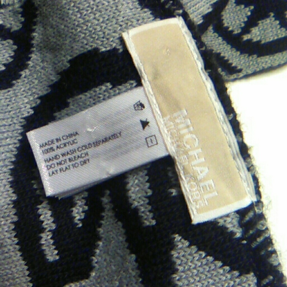Michael Kors Black & Gray Reversible Scarf - Picture 4 of 4